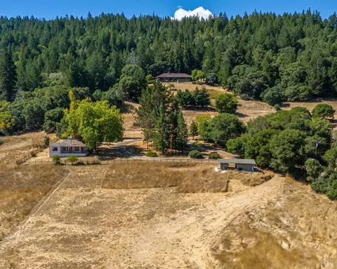 10580 Anderson Valley Way, Boonville, CA 95415