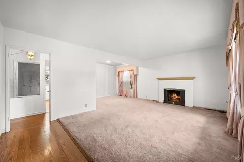 Living - 1325 Nebraska St, Vallejo, CA 94590 photo 1 of 8