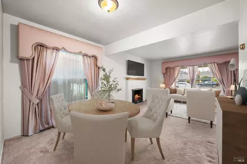 Dining - 1325 Nebraska St, Vallejo, CA 94590 photo 1 of 2