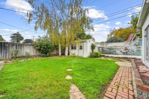 Exterior - 1325 Nebraska St, Vallejo, CA 94590 photo 3 of 5