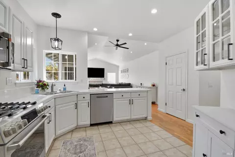 108 Oretsky Way, Cotati, CA 94931 photo 12
