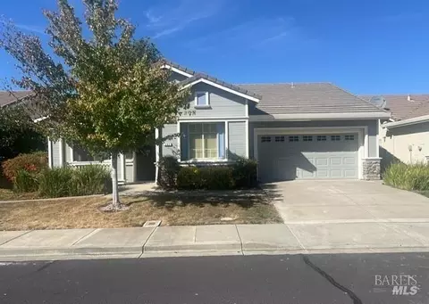 293 Mandarin Cir, Vacaville, CA 95687