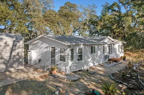 27770 Asti Rd, Cloverdale, CA 95425