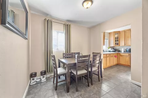 Dining - 532 Almond Dr, Vallejo, CA 94589 photo 1 of 1