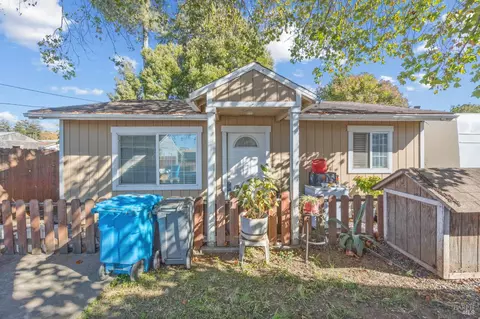 Exterior - 532 Almond Dr, Vallejo, CA 94589 photo 3 of 5