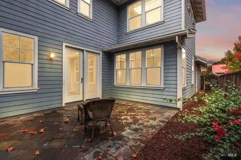 Exterior - 310 Sundance Ave, Vallejo, CA 94592 photo 4 of 4