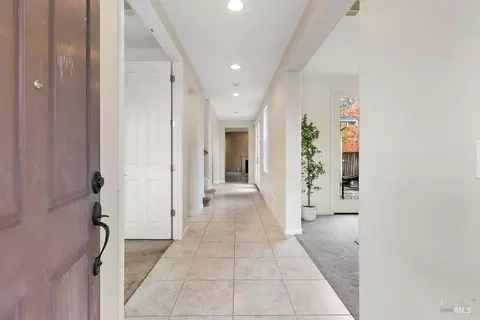 Entry Way - 310 Sundance Ave, Vallejo, CA 94592 photo 1 of 3