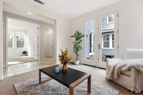 Entry Way - 310 Sundance Ave, Vallejo, CA 94592 photo 2 of 3