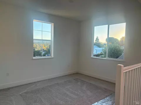 215 Echols Dr, Martinez, CA 94553 photo 4