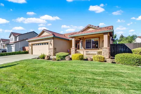 Exterior - 800 Alexander Dr, Dixon, CA 95620 photo 11 of 23
