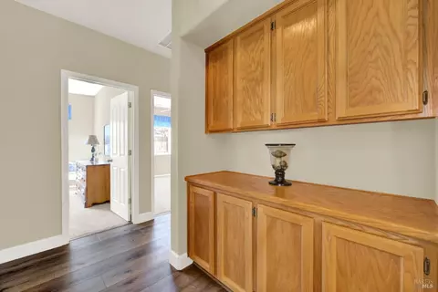 Entry Way - 800 Alexander Dr, Dixon, CA 95620 photo 4 of 6