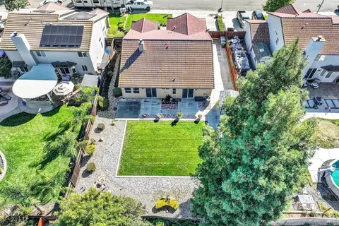View/Area - 800 Alexander Dr, Dixon, CA 95620 photo 8 of 8