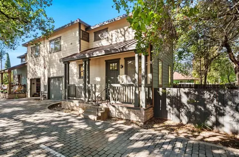 256 Rosebud Ln, Saint Helena, CA 94574