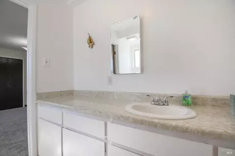 Bath - 125 Acacia Way, Vallejo, CA 94591 photo 8 of 8