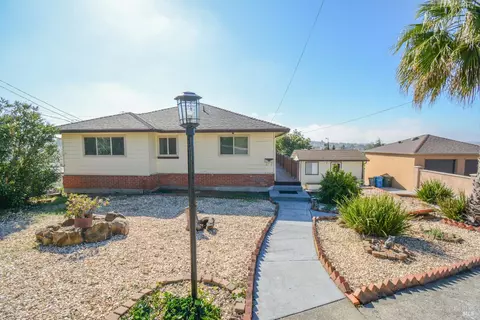 Exterior - 125 Acacia Way, Vallejo, CA 94591 photo 13 of 14