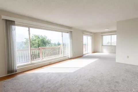 Living - 125 Acacia Way, Vallejo, CA 94591 photo 1 of 9