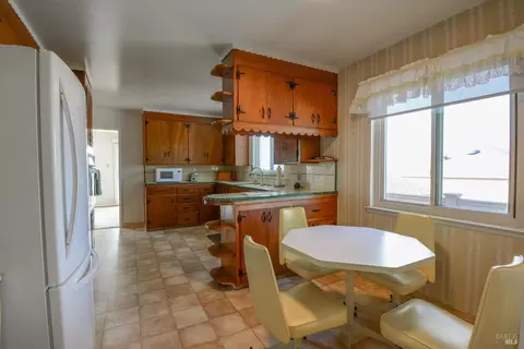 Kitchen - 125 Acacia Way, Vallejo, CA 94591 photo 1 of 11