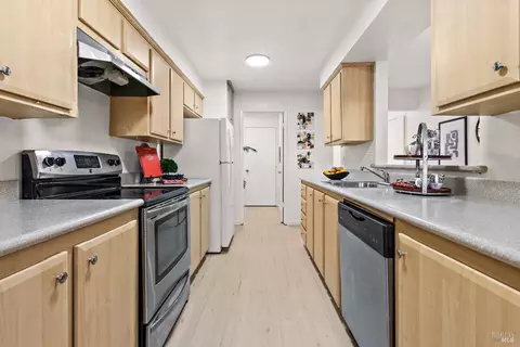 Kitchen - 4 Playa Ct, Hercules, CA 94547 photo 1 of 4