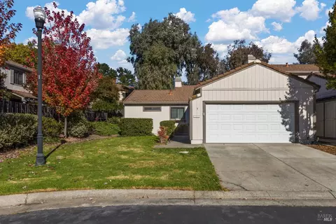 Exterior - 4 Playa Ct, Hercules, CA 94547 photo 6 of 8