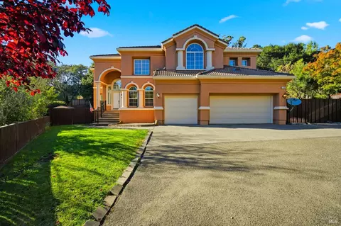 116 Yulupa Cir, Santa Rosa, CA 95405