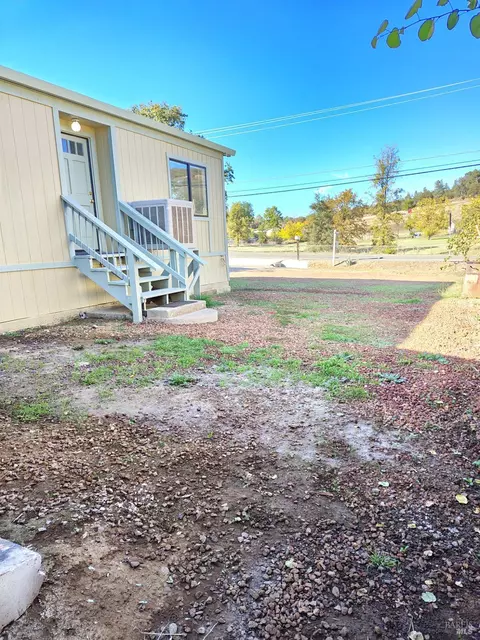 15970 Davis Ave, Clearlake, CA 95422 photo 5
