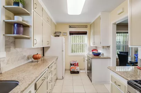 Kitchen - 2115 Georgia St, Vallejo, CA 94590 photo 5 of 5