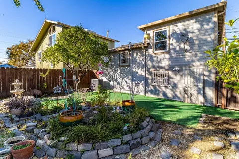 Exterior - 2115 Georgia St, Vallejo, CA 94590 photo 6 of 11