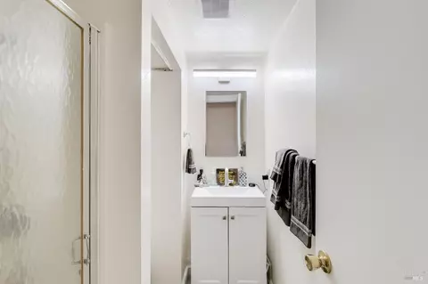 Bath - 2115 Georgia St, Vallejo, CA 94590 photo 4 of 5
