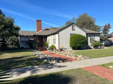899 Taylor St, Fairfield, CA 94533 photo 2