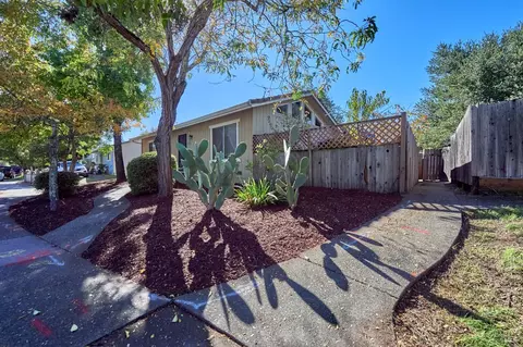 1725-1727 Mission Blvd, Santa Rosa, CA 95409