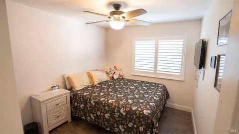 Bedroom - 284 Flametree Cir, Windsor, CA 95492 photo 1 of 1