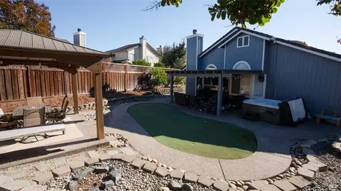 Exterior - 284 Flametree Cir, Windsor, CA 95492 photo 3 of 7