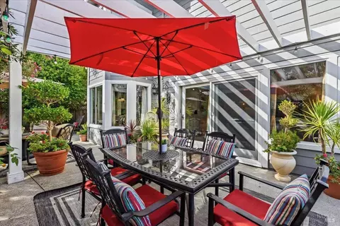 Exterior - 181 Polaris Ct, Vallejo, CA 94591 photo 6 of 10