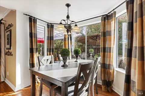 Dining - 181 Polaris Ct, Vallejo, CA 94591 photo 3 of 3
