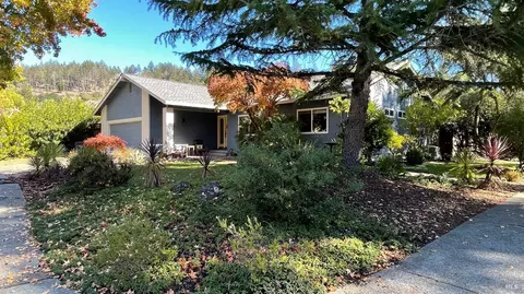 3502 Sleepy Hollow Ct, Santa Rosa, CA 95404
