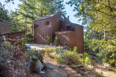 38120 Ocean Ridge Dr, Gualala, CA 95445