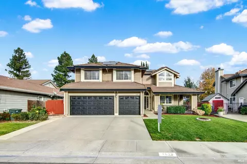 1520 Gill Ct, Dixon, CA 95620