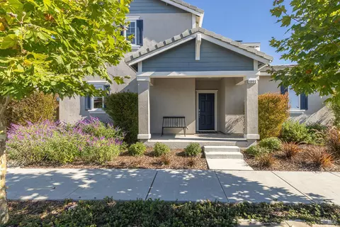 6092 Oak Leaf Pl, Rohnert Park, CA 94928