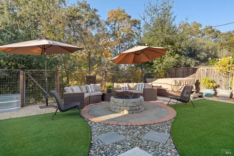 Exterior - 20 Walkabout Ln, Napa, CA 94558 photo 3 of 6