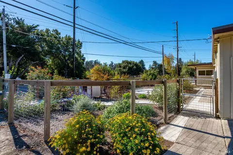 Exterior - 505 E Railroad Ave, Cotati, CA 94931 photo 21 of 27