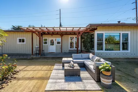 Exterior - 505 E Railroad Ave, Cotati, CA 94931 photo 15 of 27