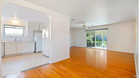 Living - 1300 Pacific Ave, Petaluma, CA 94954 photo 2 of 4
