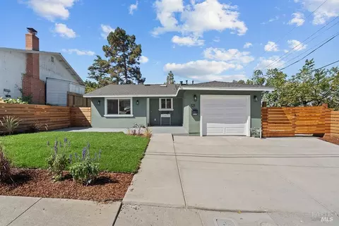 Exterior - 121 La Brea St, Vallejo, CA 94591 photo 2 of 6