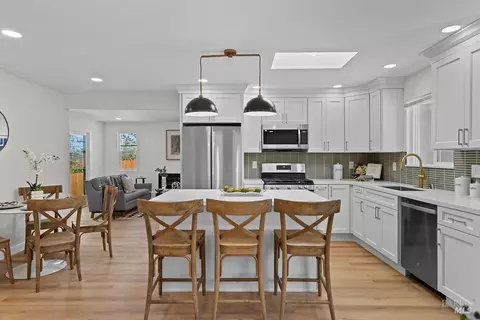 Kitchen - 121 La Brea St, Vallejo, CA 94591 photo 1 of 7
