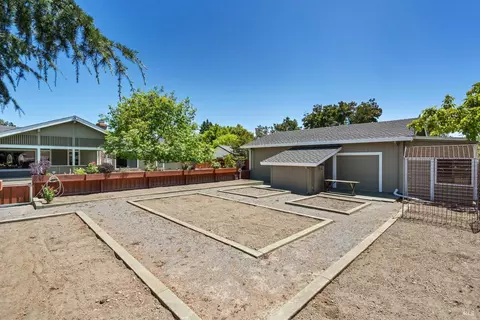 Exterior - 6133 Tamara Ln, Windsor, CA 95492 photo 14 of 15