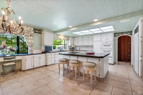 Kitchen - 6133 Tamara Ln, Windsor, CA 95492 photo 5 of 6