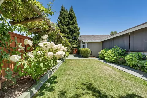 Exterior - 6133 Tamara Ln, Windsor, CA 95492 photo 6 of 15