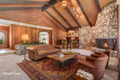 Living - 6133 Tamara Ln, Windsor, CA 95492 photo 3 of 4