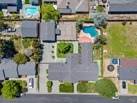 View/Area - 6133 Tamara Ln, Windsor, CA 95492 photo 3 of 3