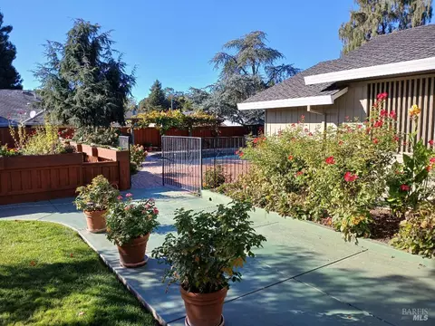 Exterior - 6133 Tamara Ln, Windsor, CA 95492 photo 6 of 18